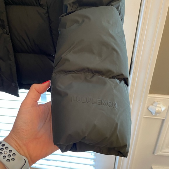 Lululemon Wonder Puff Jacket - Picture 5 of 16